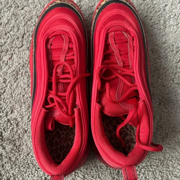 Nike Air Max Red and Black Cheetah Print Sneakers Size 9 - Picture 2 of 9